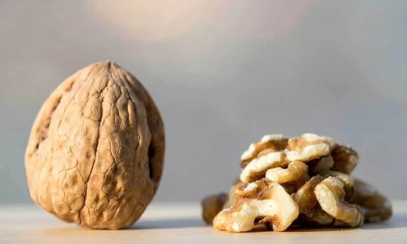 Walnuts for anti-aging